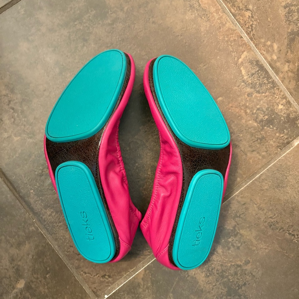 Tieks by Gavrieli Women's Fuchsia Pink Leather Ballet Flats Slip-On Shoes Size 9 - Picture 2 of 3